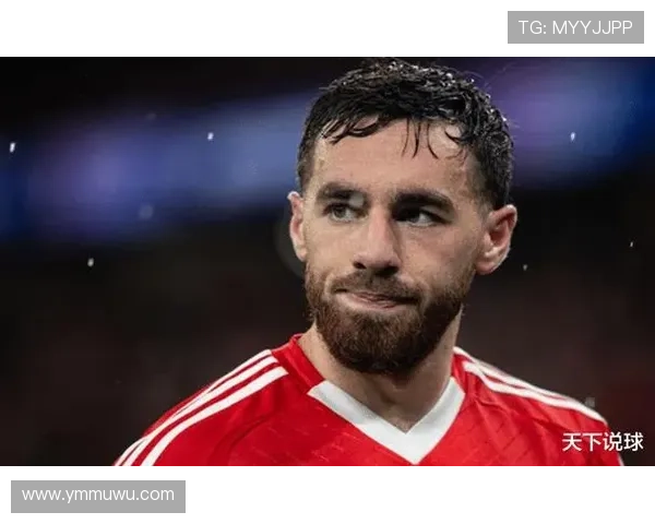 足球明星球员近期表现稳健，状态持续提升